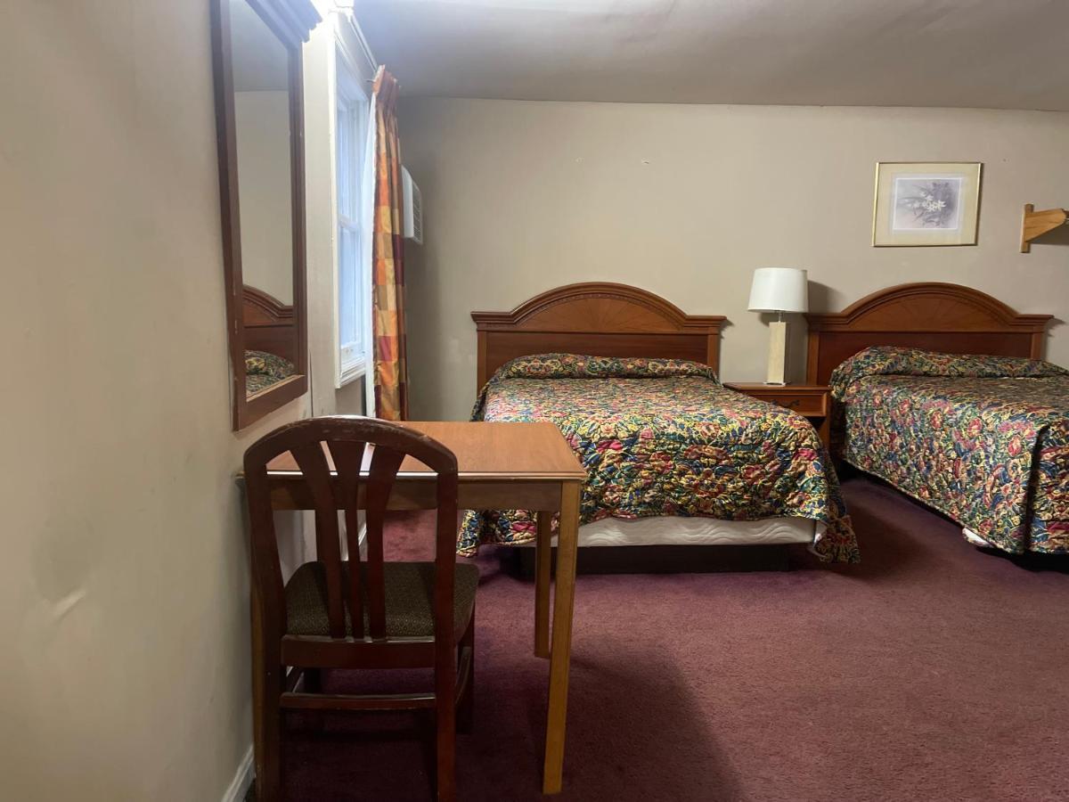 Pennswoods Inn 2*